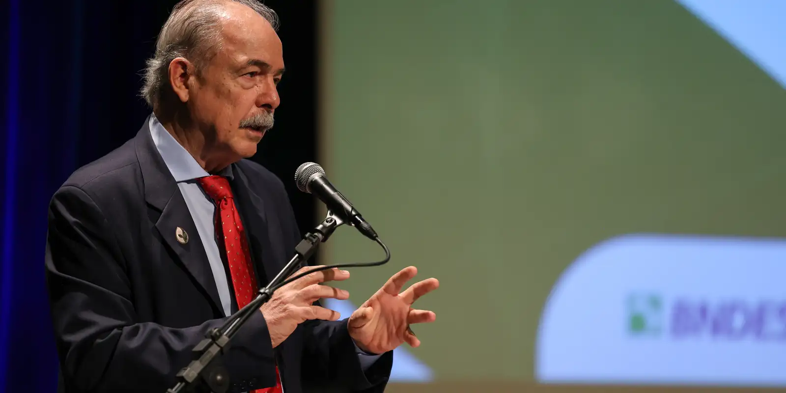 BNDES registra lucro recorrente recorde de R$ 9,2 bilhões no primeiro semestre