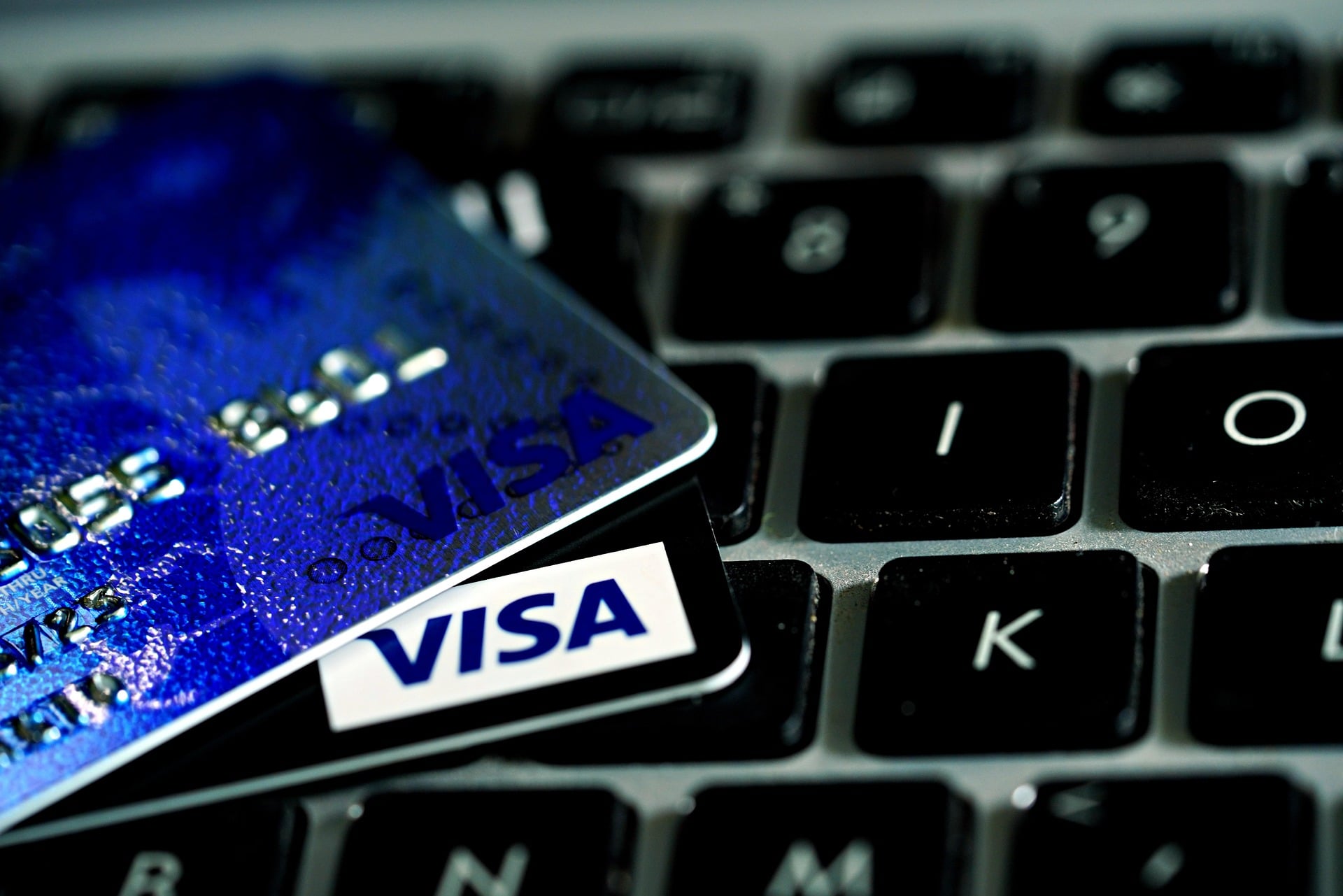 Executivo da Visa prevê funções diferentes para stablecoins e Bitcoin