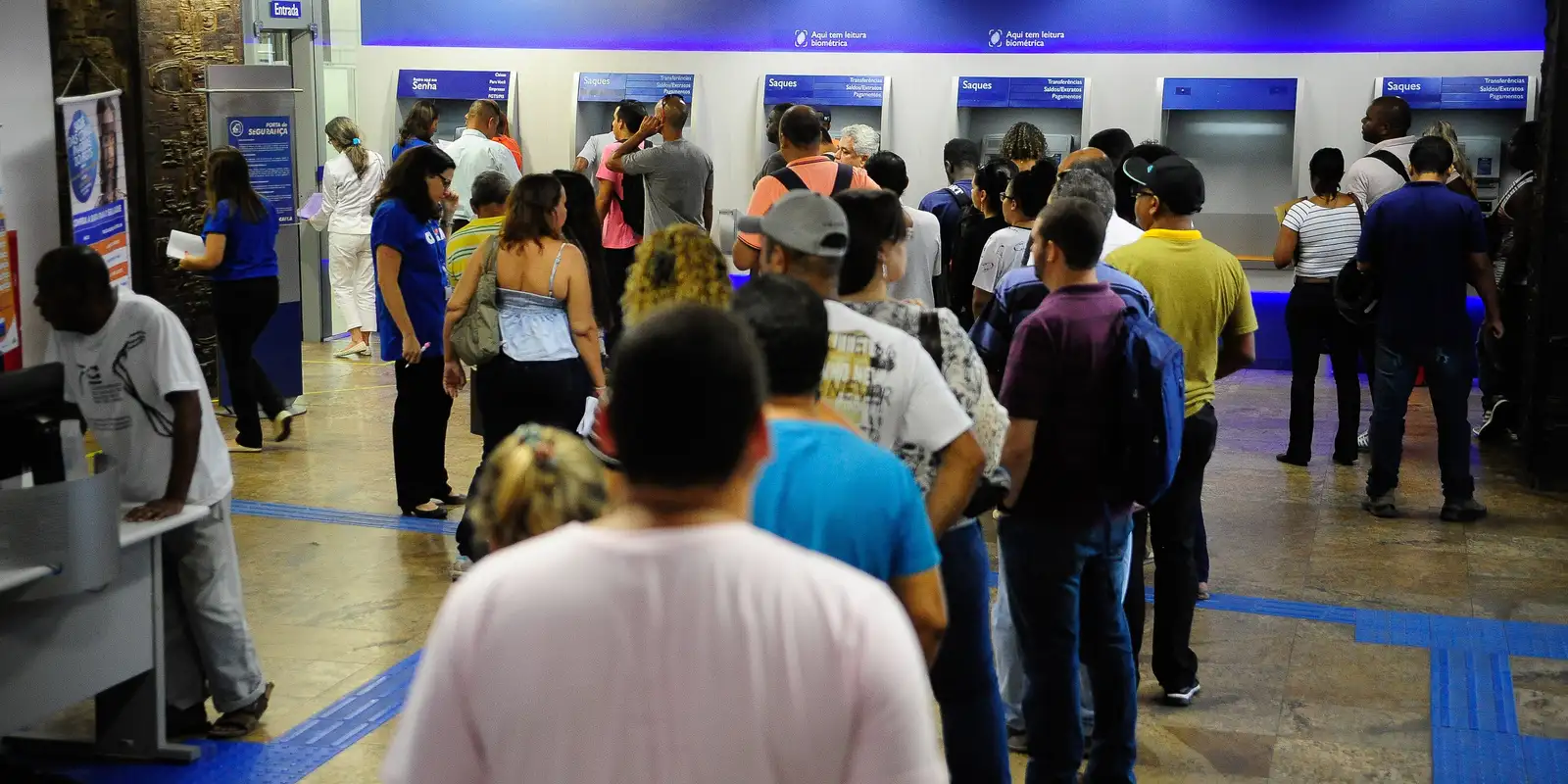 Bancários fazem paralisação de 24 horas nesta quinta-feira (20)