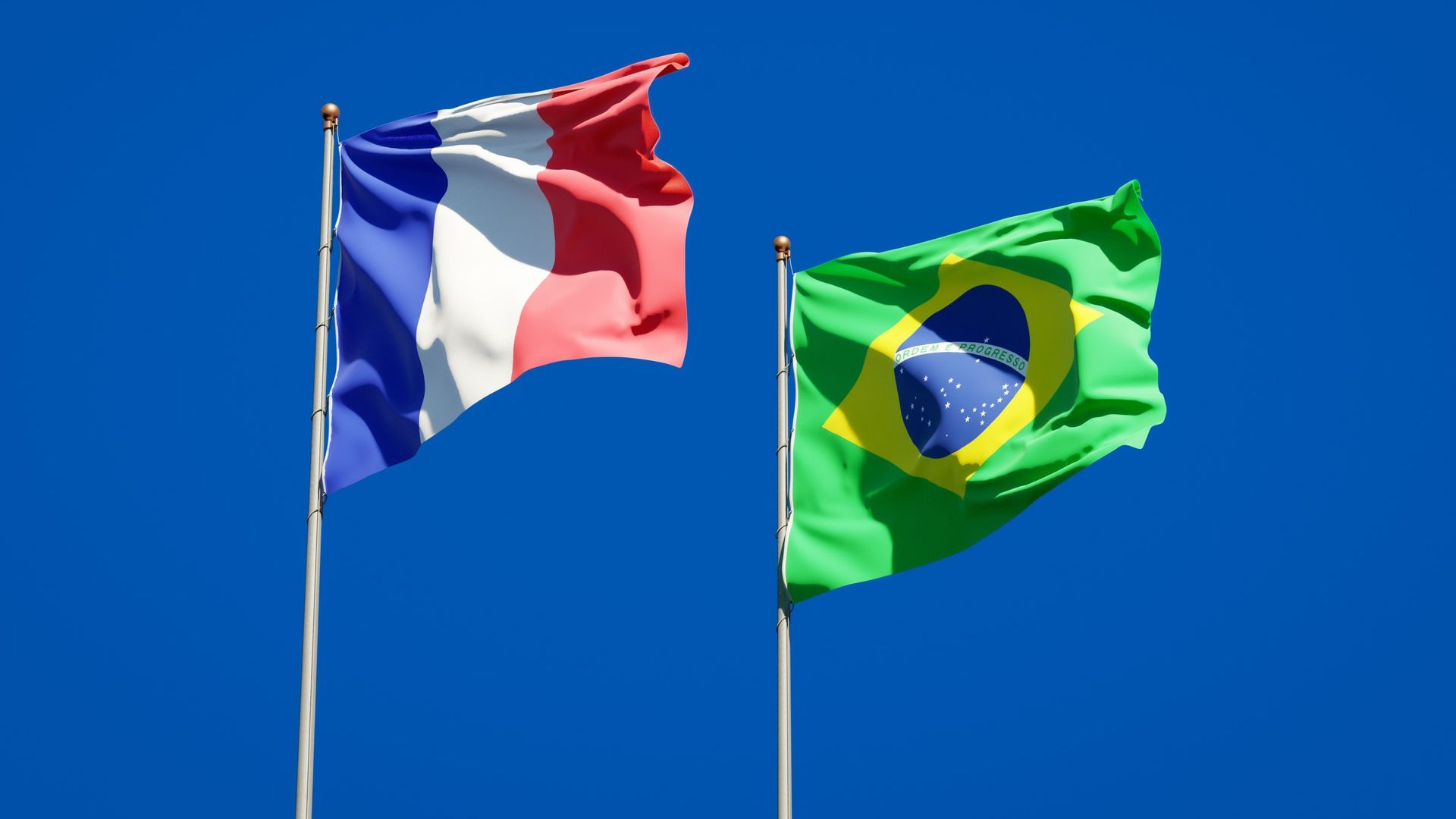 Brasil debate na França rastreio e apreensão de criptomoedas