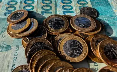 Dólar sobe 1,15% e fecha a R$ 5,09; Ibovespa recua 1,06% 5 Dólar sobe 1,15% e fecha a R$ 5,09; Ibovespa recua 1,06% - imagem 3