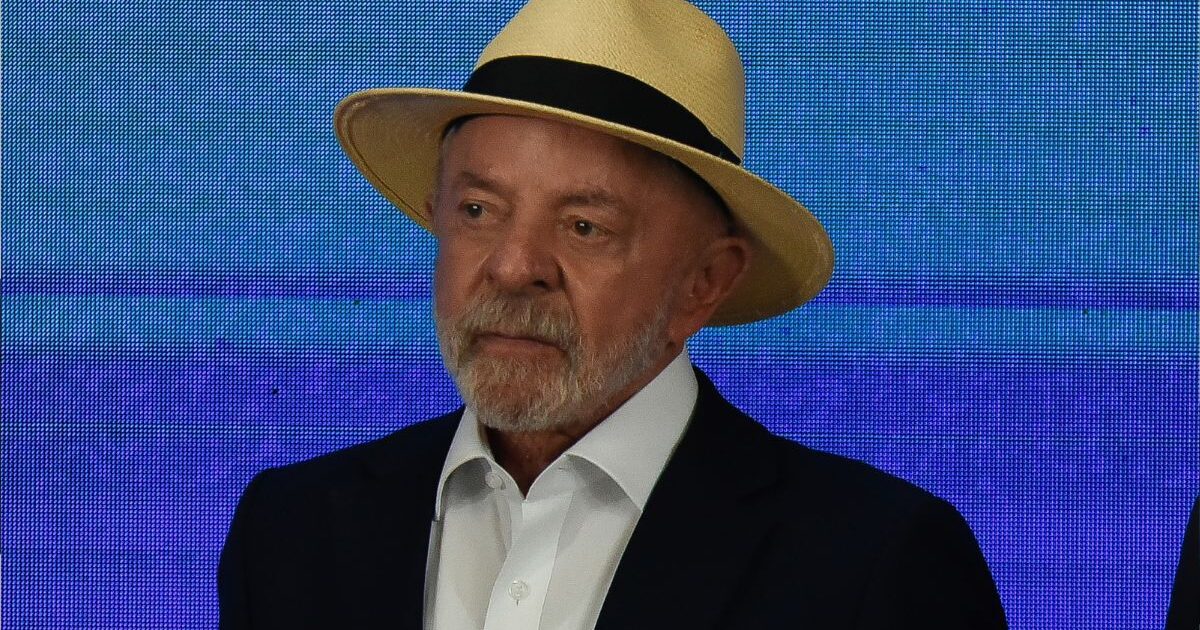 Lula propõe manter arcabouço fiscal e política do salário mínimo se for reeleito