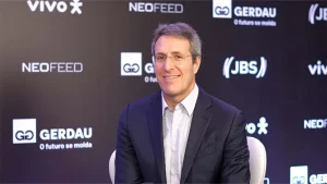 CEO da B3 vê até R$ 500 bilhões prontos para voltar à Bolsa com recuo dos juros - Imagem do artigo original