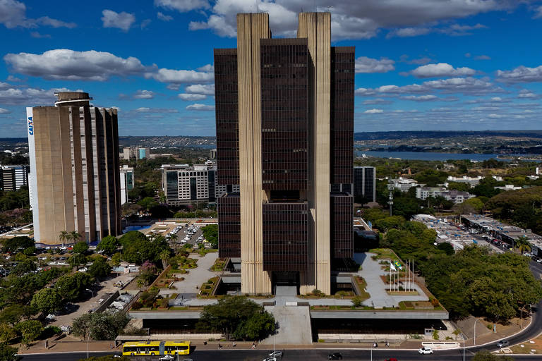 Brasil mantém a segunda maior taxa de juros reais do mundo após novo corte da Selic - Imagem do artigo original