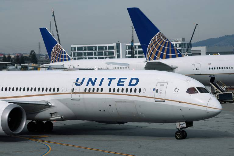 United Airlines corta voos pouco rentáveis e prevê petróleo a US$ 175 por barril devido à guerra no Irã - Imagem do artigo original