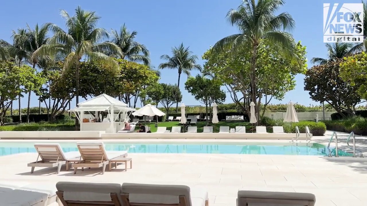 Howard Schultz, ex-CEO da Starbucks, adquire cobertura de US$ 44 milhões no Four Seasons de Surfside - Imagem do artigo original