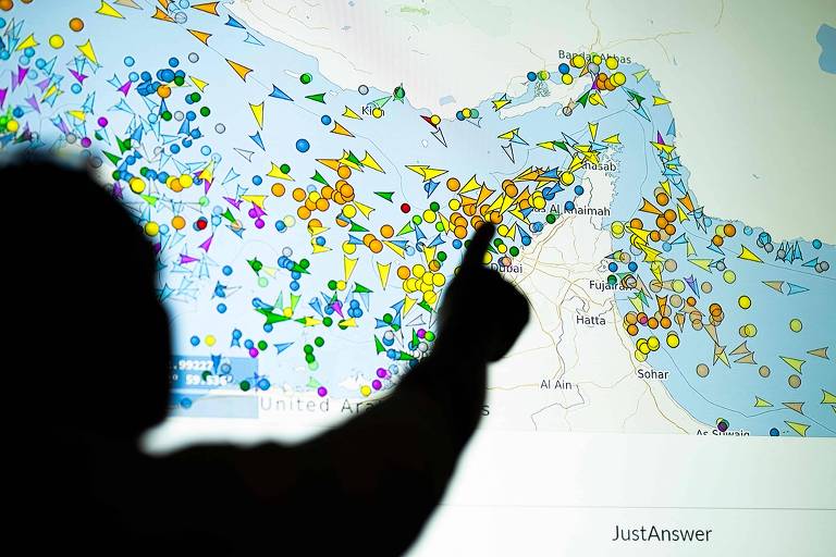 Preço do petróleo recua com pausa dos EUA em Hormuz e possibilidade de acordo com o Irã - Imagem do artigo original
