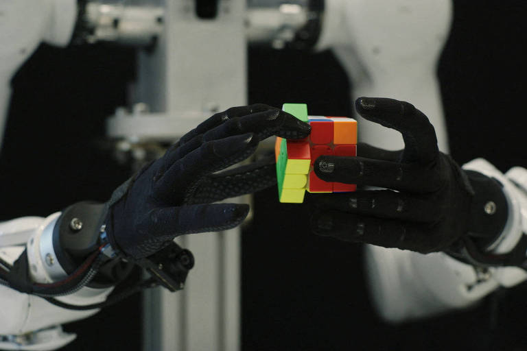 Genesis AI apresenta IA GENE-26.5 e mão robótica capaz de executar tarefas complexas - Imagem do artigo original