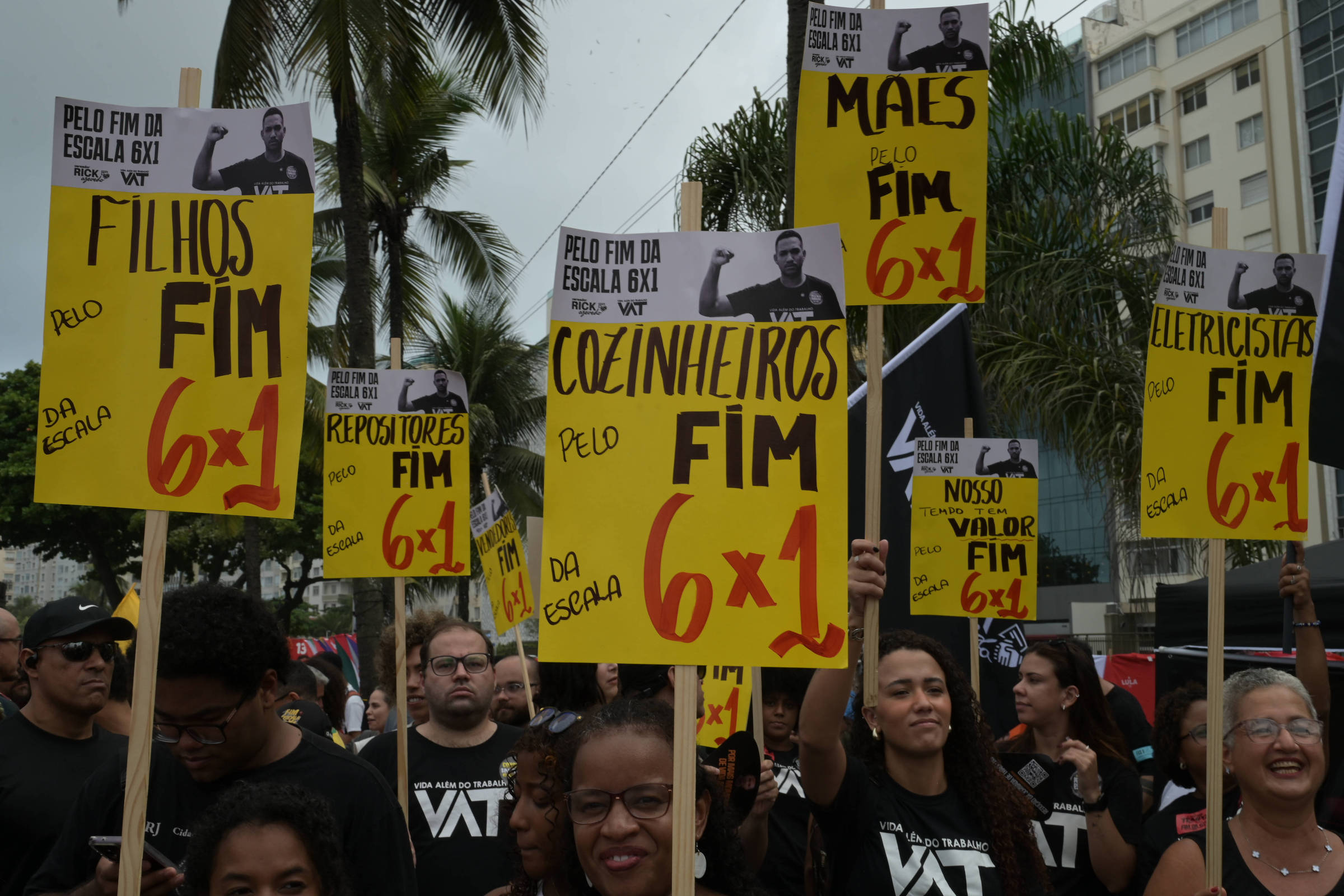 Governo quer reduzir jornada para 40 horas e dar fim à escala 6×1 - Imagem do artigo