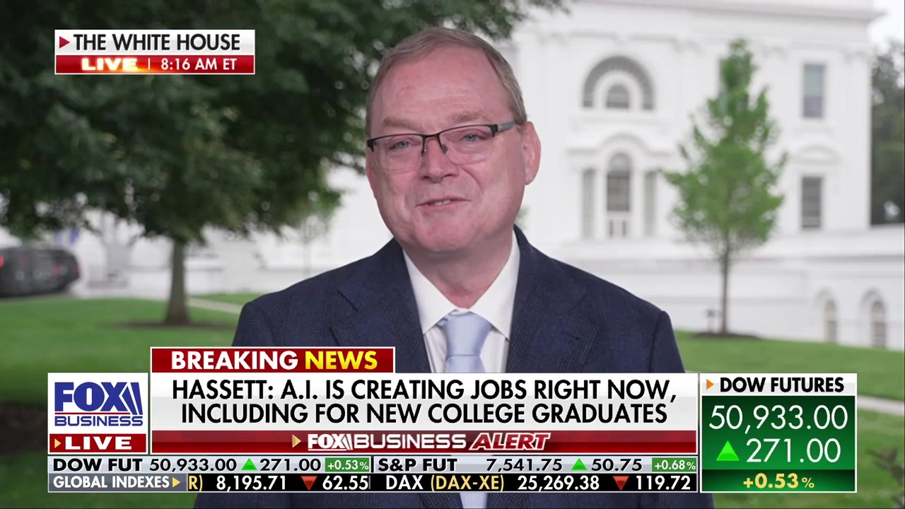 Tensão no Estreito de Ormuz: Kevin Hassett prevê alívio na inflação dos EUA com retomada do fluxo de petróleo - Imagem do artigo original