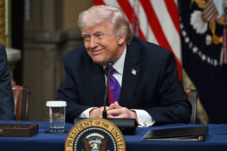 Trump declara lucro de US$ 526 mi com criptomoeda familiar e reacende debate sobre conflitos de interesse - Imagem do artigo original
