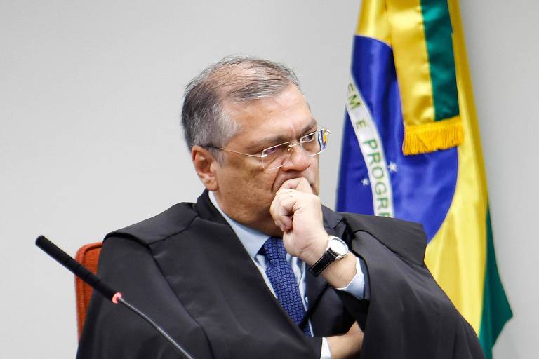 STF afrouxa limites a penduricalhos e reacende debate sobre gastos públicos - Imagem do artigo original