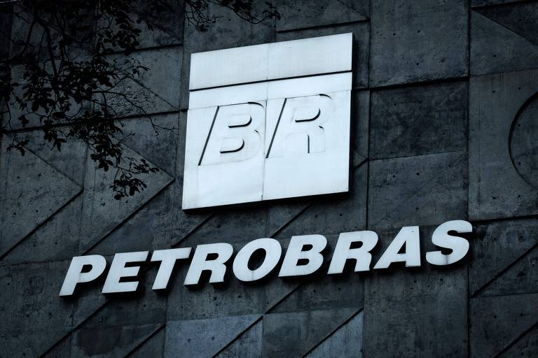 Petrobras reduz preço do diesel em R$ 0,35 e neutraliza fim de subsídio do governo - Imagem do artigo original