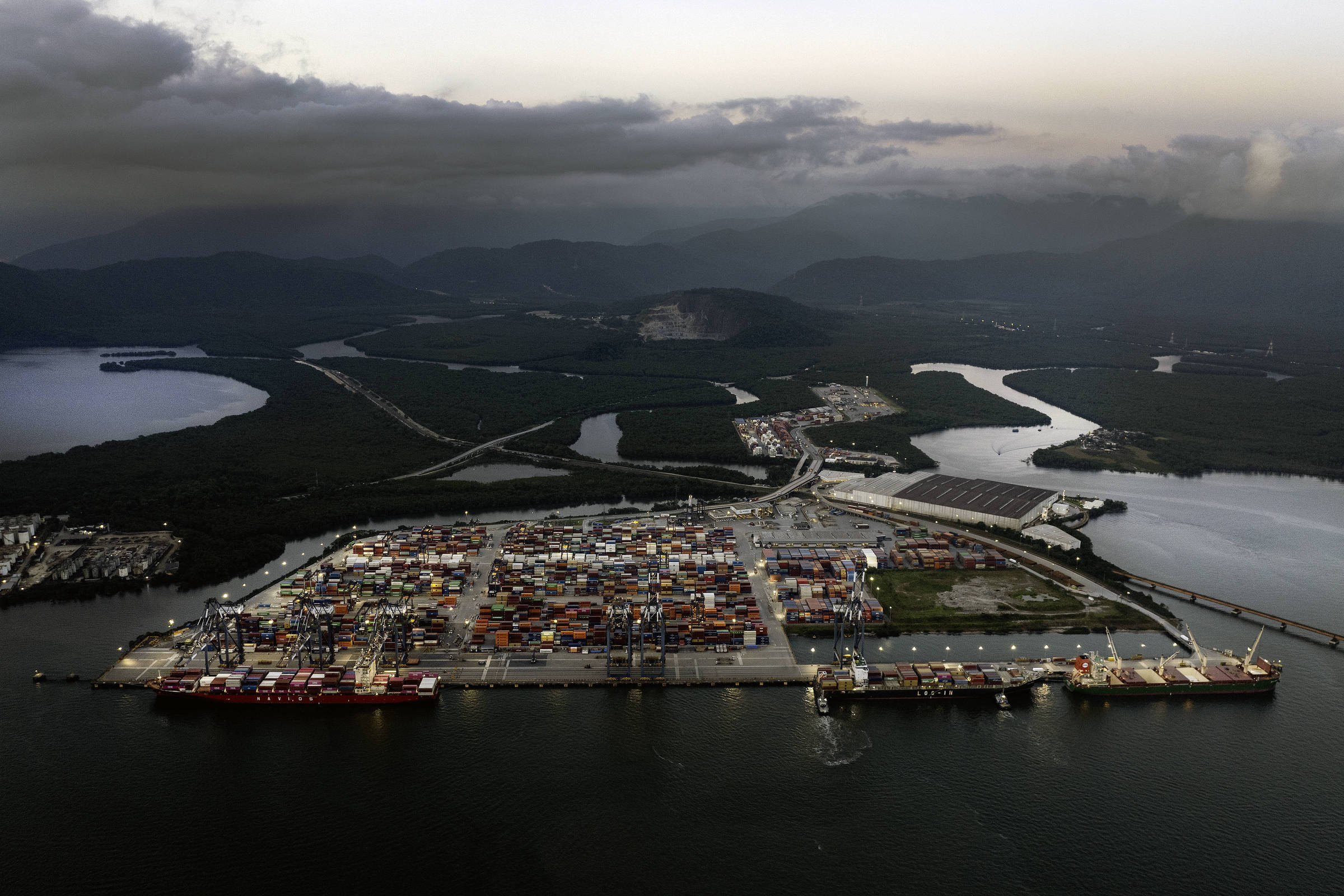 Estudo aponta risco de tarifa de Trump travar avanço de exportações tecnológicas do Brasil