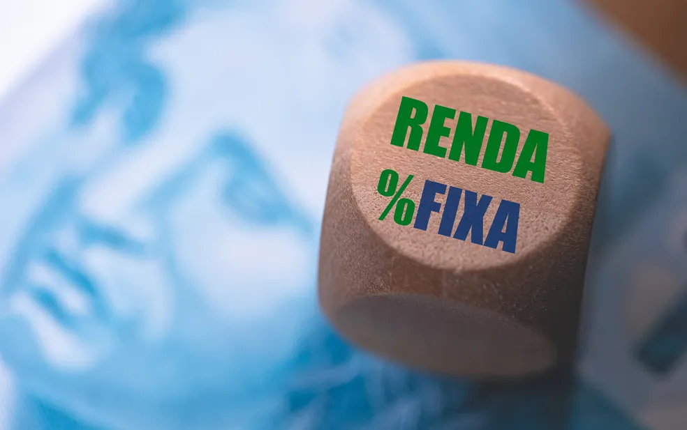 Selic a 15%: simulações mostram retorno de R$ 1 mil em Tesouro Direto, CDB, LCI/LCA e poupança