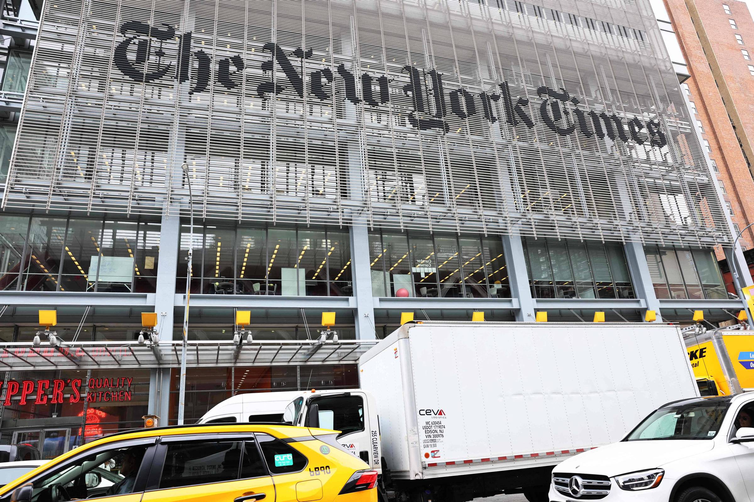 Amazon desembolsa até US$ 25 milhões por ano ao New York Times para treinar sistemas de IA
