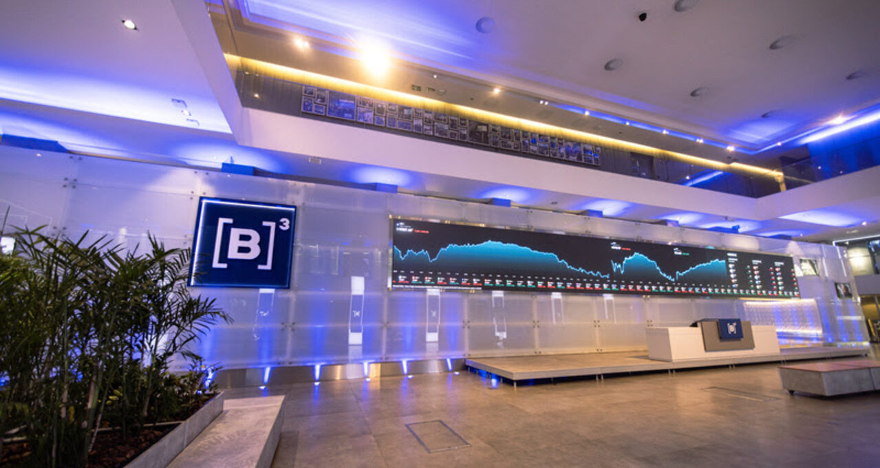 Ibovespa volta a ser calculado após falha técnica e negociações recomeçam na B3 - Imagem do artigo original