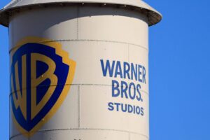 Paramount acerta compra da Warner Bros. Discovery por US$ 110 bilhões