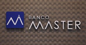 CVM aponta falhas na prestação de informações como principal problema em processos contra Banco Master e Reag