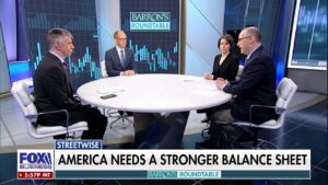 Déficit dos EUA supera US$ 1 trilhão nos cinco primeiros meses do ano fiscal de 2026, diz CBO