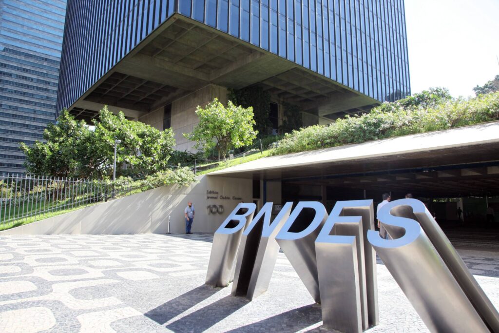 [Mercado Financeiro] BNDES amplia em 1.502,2% as aprovações para projetos de inovação em São Paulo entre 2023 e 2025