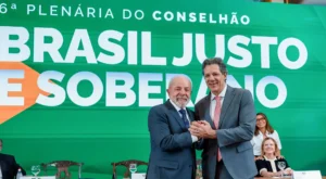Selic recua, petróleo supera US$ 100 e Lojas Renner lidera recomendações no varejo