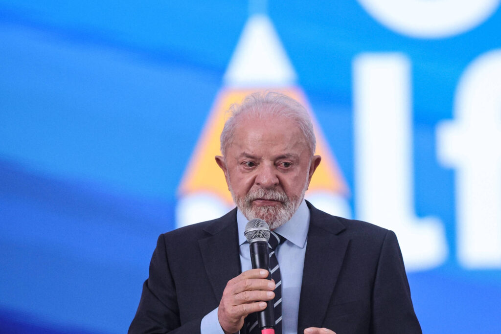 [Mercado Financeiro] Pesquisas indicam alta rejeição a Lula e associação de escândalo Master ao governo
