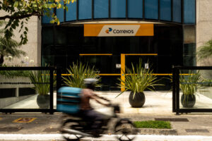 Correios reduzem número de cargos de 32 para 18 em nova estrutura de pessoal