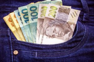 R$ 100 milhões da Mega-Sena podem render quase R$ 1 milhão em um mês na renda fixa