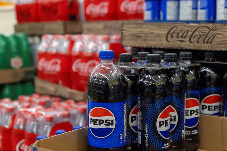 Pepsi adota modelo da Coca-Cola e revê operações para manter rivalidade - Imagem do artigo original