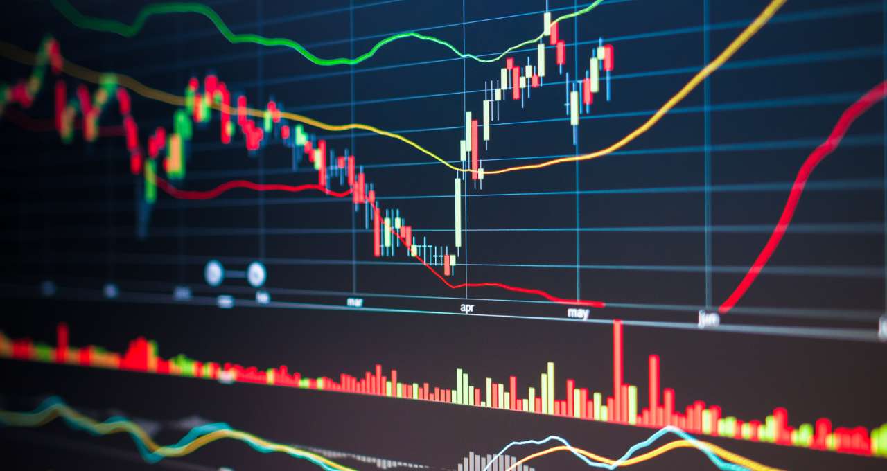 Ibovespa inicia maio em baixa, pressionado por Vale e recuo em Wall Street; dólar vai a R$ 4,96 - Imagem do artigo original