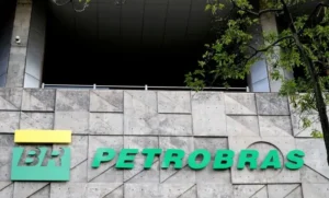 Carteiras de maio destacam Axia, Vale e Itaú; Petrobras volta ao grupo das ações mais indicadas