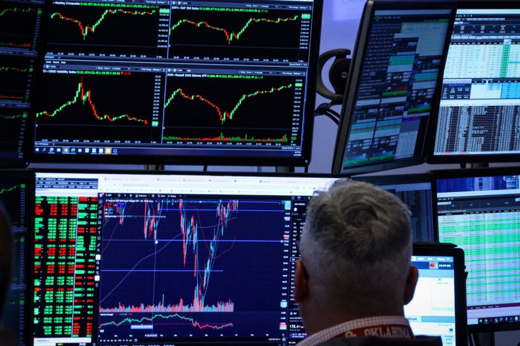 [Mercado Financeiro] Tecnologia leva Wall Street a novos recordes enquanto Trump e Xi discutem Ormuz