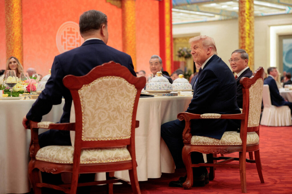 [Mercado Financeiro] Sinais de trégua: Xi Jinping recebe CEOs dos EUA e fala em maior abertura da economia chinesa