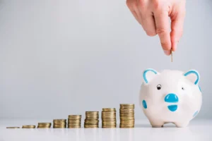 Dividendos na hora ou visão de longo prazo? O dilema que divide gestores e cotistas de fundos imobiliários