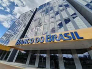 FII TVRI11 acelera venda de agências do Banco do Brasil e mira saúde e varejo para diluir riscos