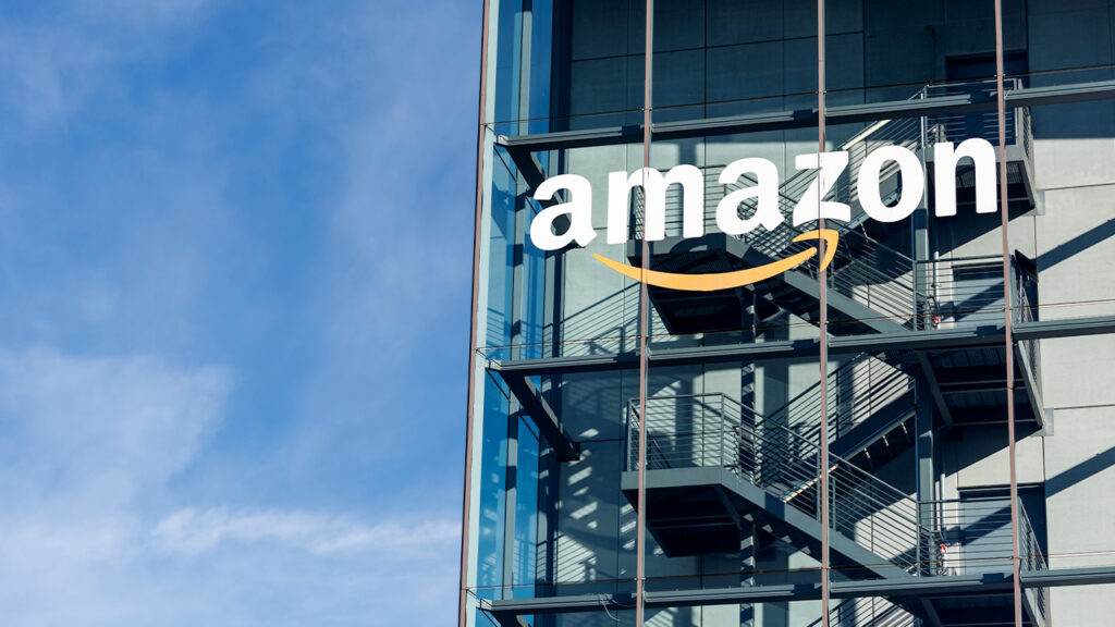 [Dificuldades e desafios] Amazon é alvo de ação coletiva nos EUA por reter tarifas anuladas; litígio pode chegar a centenas de milhões de dólares