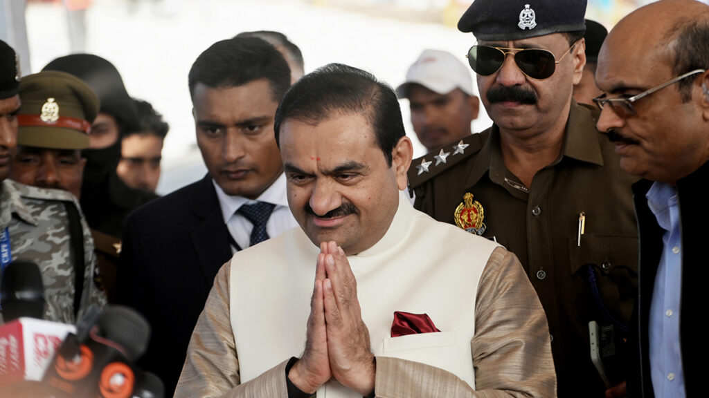 [Dificuldades e desafios] Justiça dos EUA pede arquivamento definitivo de processo por propina contra bilionário indiano Gautam Adani