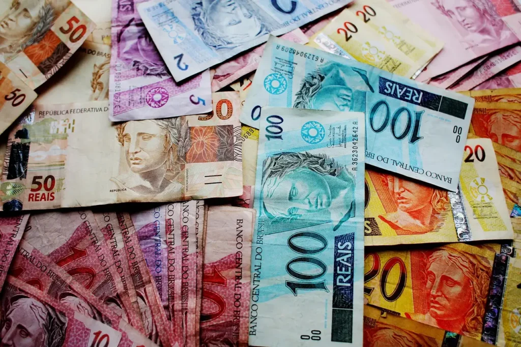 [Estratégias de investimento] Títulos do Tesouro IPCA+ de longo prazo lideram ganhos em abril e rendem o dobro da média