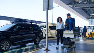 Airbnb expande serviços e mira experiência completa de viagem, de transfers a entrega de supermercado