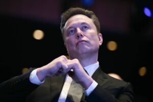 SpaceX protocola IPO recorde e pode tornar Elon Musk o primeiro trilionário