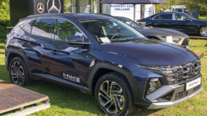 Hyundai convoca 421 mil SUVs nos EUA por falha de software que pode acionar freios inesperadamente