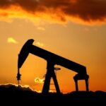 [Estratégias de investimento] Petróleo Brent volta a US$ 98 após ataques dos EUA ao Irã e incerteza sobre acordo de paz