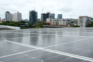 Oferta global de energia limpa supera demanda e derruba preços, indica BNEF