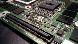 Rally da Nvidia reacende foco global em tecnologia e deixa Brasil fora do centro do tabuleiro
