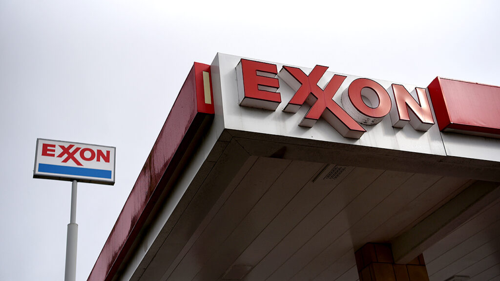 [Dificuldades e desafios] Executivo da Exxon alerta para barril a US$ 160 enquanto companhia transfere sede legal para o Texas