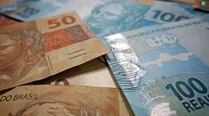 Selic recua para 14,25%: por que títulos atrelados à inflação seguem no radar de quem investe em renda fixa