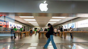 Apple admite que preços mais altos são inevitáveis com disparada no custo de chips