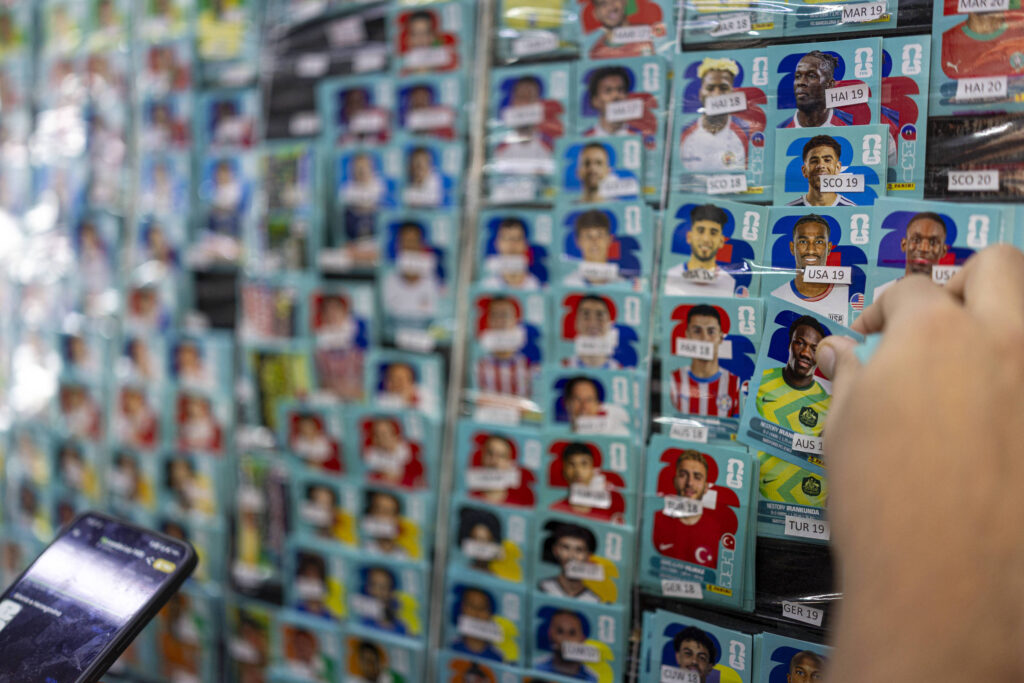 [Mercado Financeiro] Mercado paralelo eleva preço de figurinhas raras da Copa 2026 para além de R$ 1.000