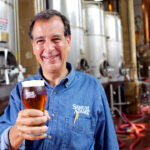 [Criptomoedas] Fundador da Samuel Adams diz que mercado de cerveja artesanal enfrenta custos altos, mas “IA não fabrica chope”